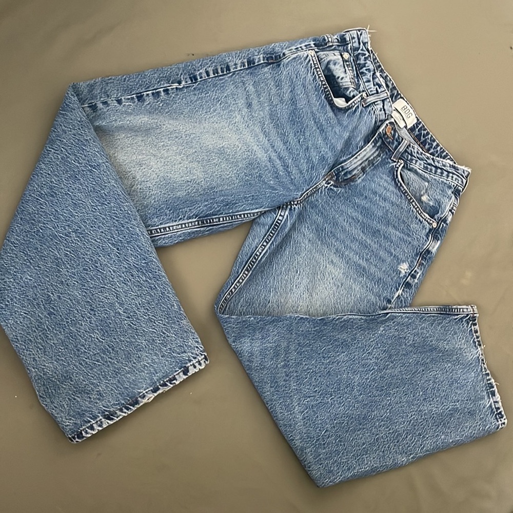 BDG High Rise, Distressed  and wide Legs size 29” JEANS